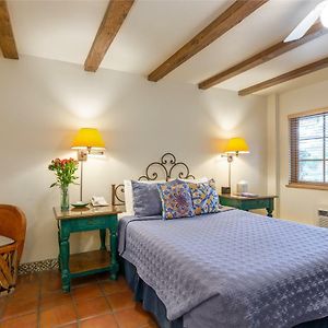 Standard Queen Room Not Pet Friendly
